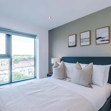 Premium 2-bed In Centre By Mcpi Hosting, Perfect For Families & Contractors