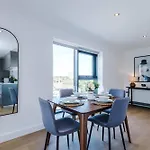 Apartamento Premium 2-bed In Centre By Mcpi Hosting, Perfect For Families & Contractors Leeds (West Yorkshire)