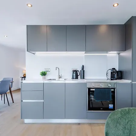 Appartement Premium 2-bed In Centre By Mcpi Hosting, Perfect For Families & Contractors *