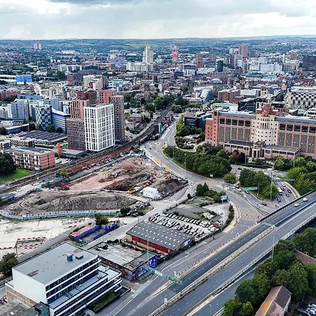 公寓 2br Penthouse In Centre - Free Parking, Wifi 利兹