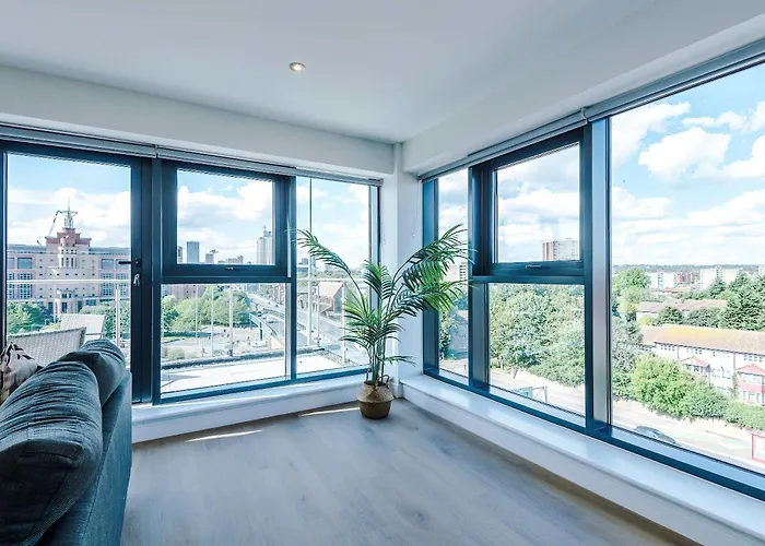 Premium 2-bed In Centre By Mcpi Hosting, Perfect For Families & Contractors *