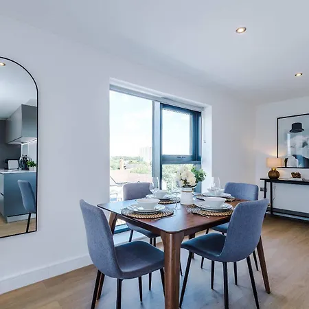 Lägenhet Premium 2-bed In Centre By Mcpi Hosting, Perfect For Families & Contractors Leeds (West Yorkshire)
