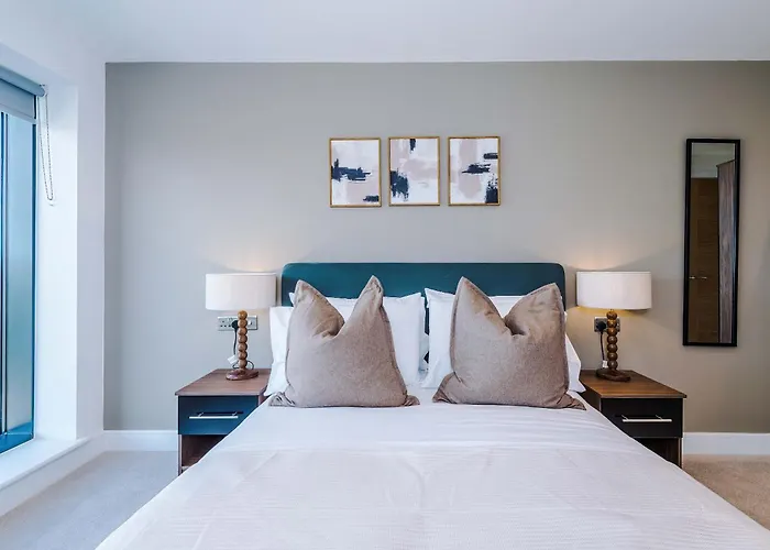 Appartement Premium 2-bed In Centre By Mcpi Hosting, Perfect For Families & Contractors